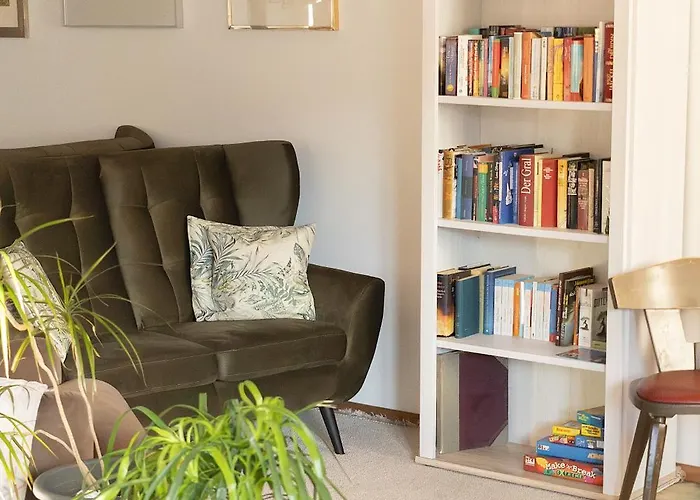 Paula's Bed & Breakfast 3*